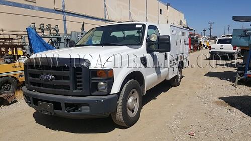 2008 FORD F-250 ANIMAL CARE SERVICE TRUCK - Downtown, Los Angeles, California