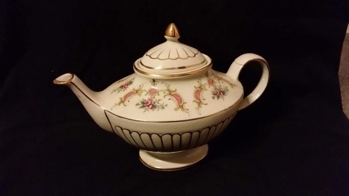 Arthur Wood Tea Pot - Whittier, Los Angeles, California