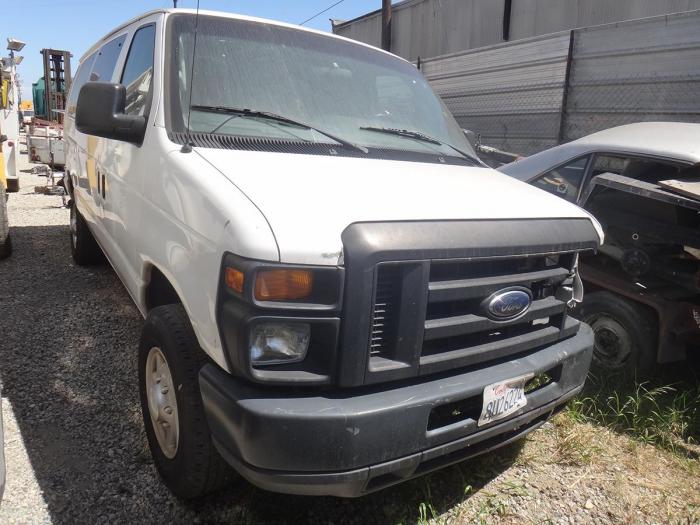 2009 FORD E-350 SD VAN - Downtown, Los Angeles, California