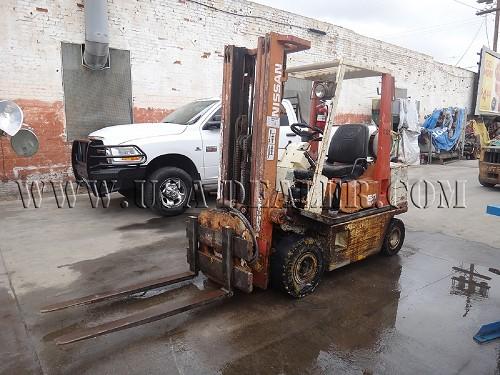  1993 NISSAN FORKLIFT KAPH02A25V 3,175 LBS CAPACITY W/ ROTATOR - Los Angeles