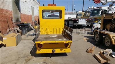 TAYLOR DUNN ELECTRIC POWERED CREW CAB BURDEN CARRIER