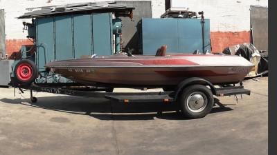 SKEELTER R-90 BOAT WITH TRAILER