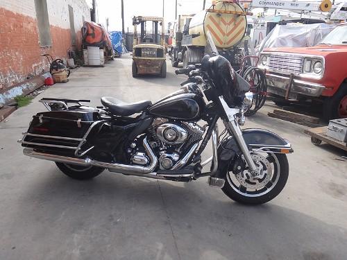 2011 HARLEY-DAVIDSON FLHTP MOTORCYCLE - Downtown, Los Angeles, California