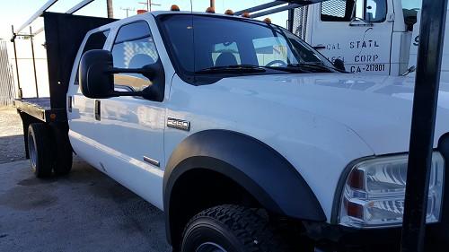 2007 FORD F450 4X4 FLATBED - Downtown, Los Angeles, California