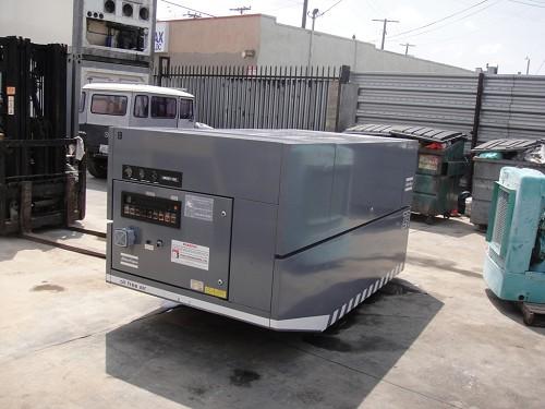 ATLAS COPCO AIR COMPRESSOR, YEAR 1992, SERIAL 10832-92, 38506 HOU - Downtown, Los Angeles, California