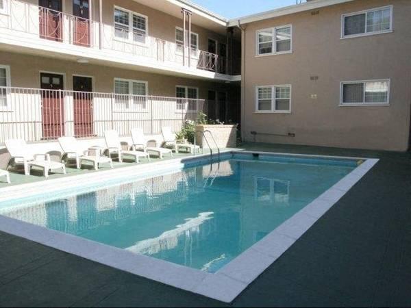 Cable Ready, Next door to UCLA,1 bedroom Apartment For Rent - Downtown, Los Angeles, California