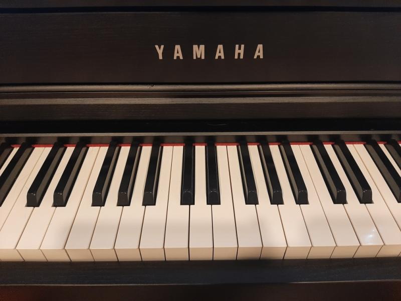 Yamaha Clavinova Digital Piano CLP-545 - Long Beach, Los Angeles, California
