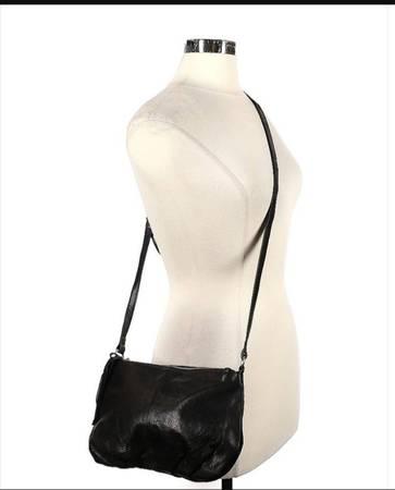 Margot New York 100% Leather Crossbody Bag - Los Angeles