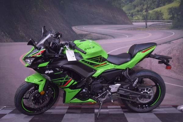 2023 Kawasaki Ninja 650 KRT Edition Parallel Twin 649