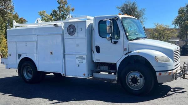 2007 Freightliner Service/Utility Work Truck John Deere CNG - Huntington Park, Los Angeles, California