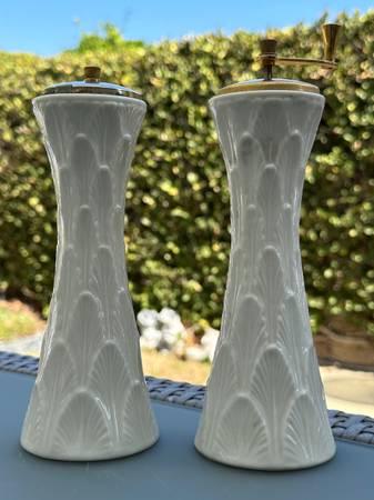 Lenox Salt and Pepper Set