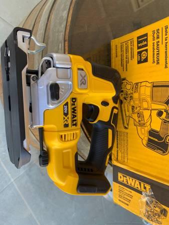 Dewalt Jig saw - Granada Hills, Los Angeles, California