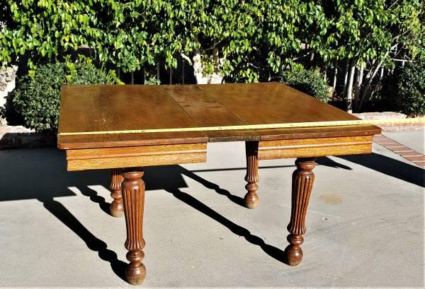 Antique quartersawn table (mainly for the rare legs)