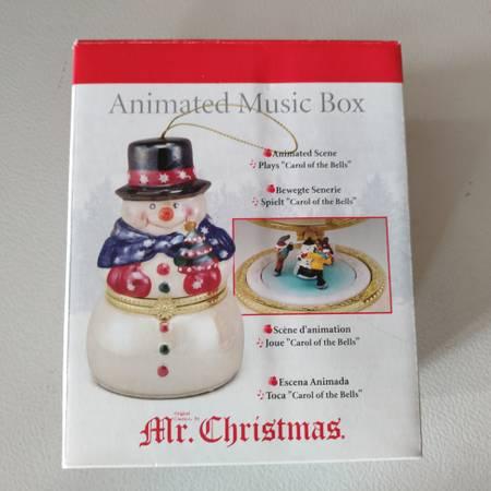 Mr Christmas Hinged Porcelain Animated Snowman Ornament Music Box