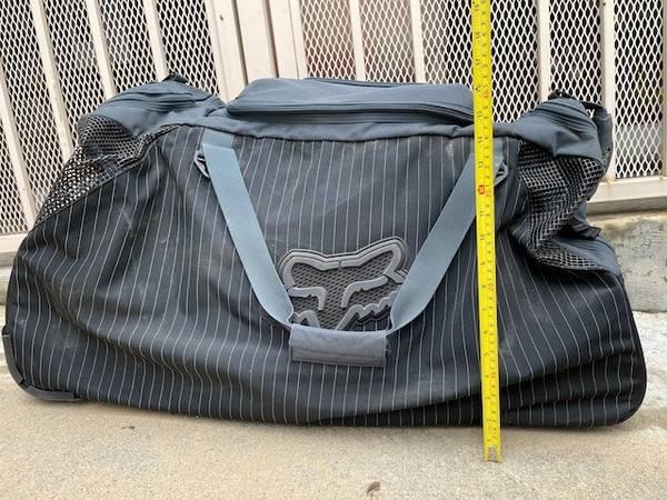 This is a rather large gear bag designed for hauling