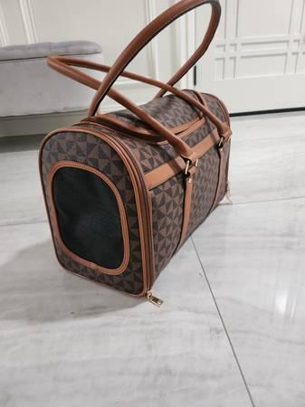 Brand New Small Dog Airplane Carrier - Los Angeles