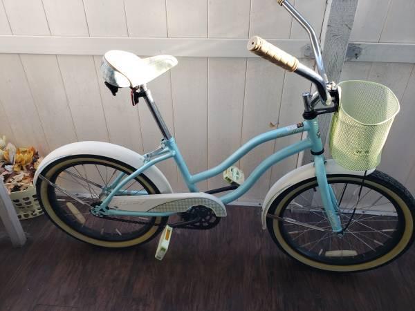 20 Huffy Summerland Beach Cruiser