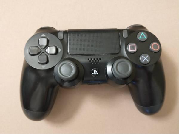 Sony PS4 Controller with charging cable