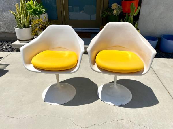 Arthur Umanoff Tulip Arm Chairs x 2 - Mar Vista, Los Angeles, California