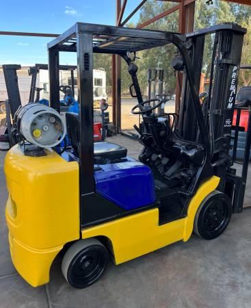 2005 KOMATSU FORKLIFT FOR SALE - Glendale, Los Angeles, California