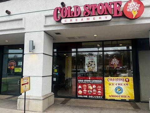 Premiere Location Cold Stone Creamery for Sell !