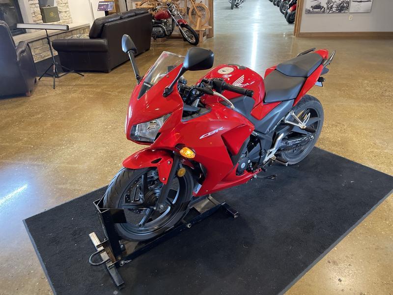 HONDA CBR300R 2016 FOR SALE - Los Angeles
