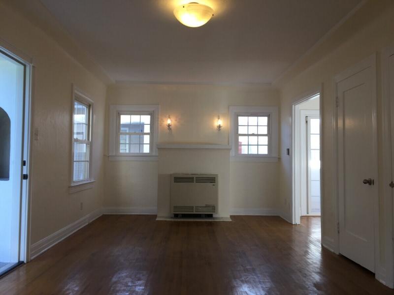 secluded 1 bedroom and 1 bath stand-alone home - Los Angeles