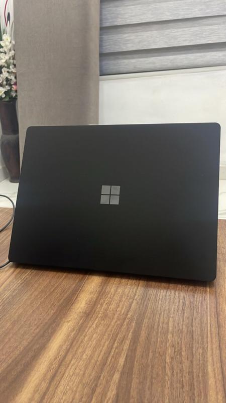 Microsoft Surface Laptop 4 - Los Angeles